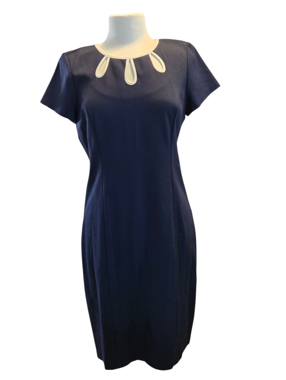 Talbpts Navy Sheath Dress with White Teardrop Accent Neckline Size 10